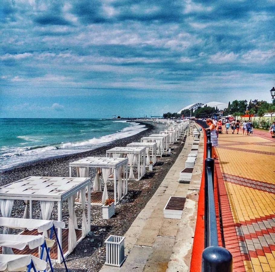 Sochi beach. Богородск Олимпийский пляж Сочи отель. Олимпик Бич Адлер. Пляж Олимпик Адлер. Адлер пляж Олимпийский парк.